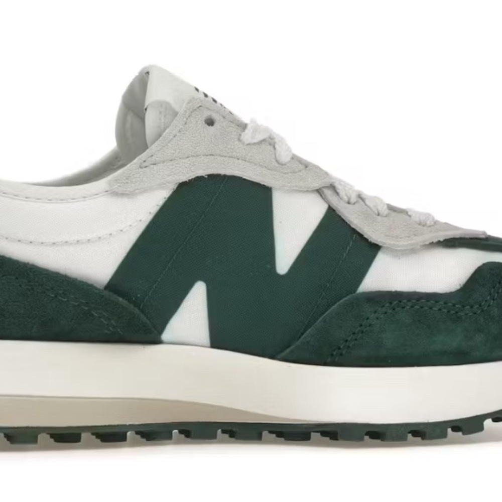 Women’s New Balance 327 Nightwatch Green